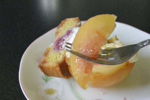 パティスリーリュパン　丸ごと桃のタルト