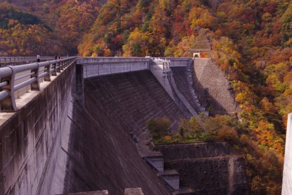 群馬 上野ダム 世界最大級発電所