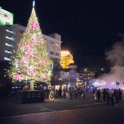 湯畑ツリー イルミネーション 草津温泉街の中心で暖かな夜を