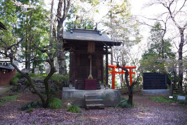 烏子稲荷神社　神社