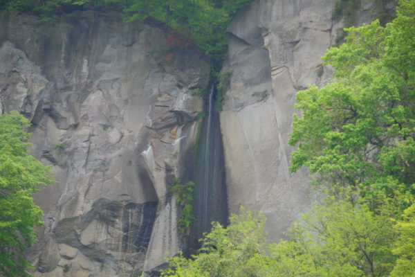 棚下不動の滝　滝