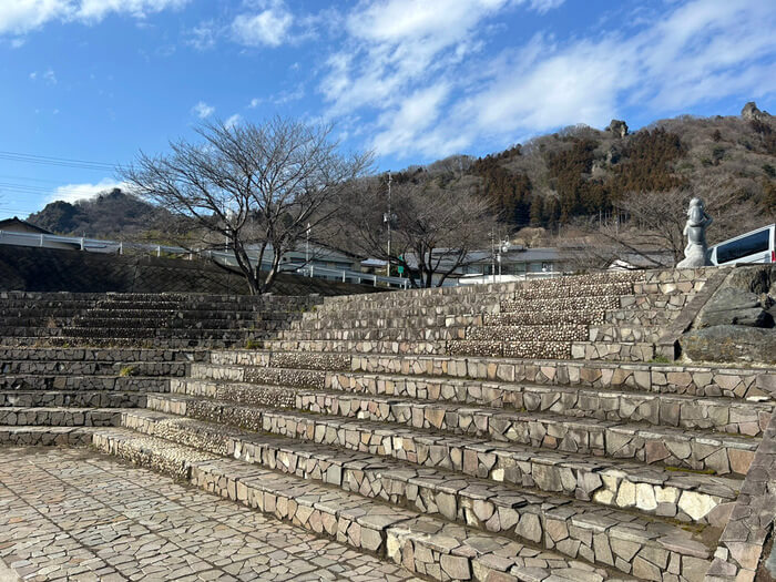 群馬県渋川市村上305-2 小野上温泉公園 ハタの湯 温泉 カッパ 遊び場 アクセス 行き方 駐車場 川遊び バーベキュー 車中泊