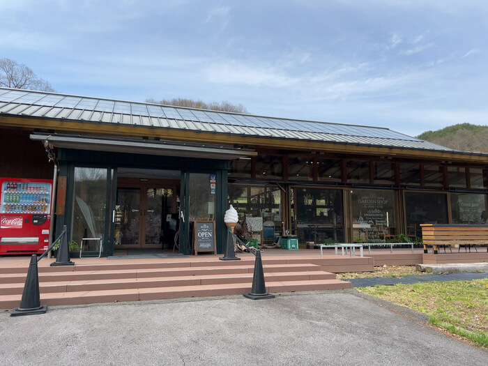 群馬県吾妻郡中之条町大字入山小森口4046-2 中之条花楽の里 山の上庭園 口コミ 花 アクセス 園内マップ ライブカメラ レストラン 行き方 駐車場