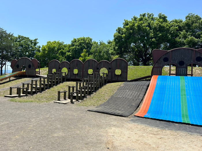 群馬県伊勢崎市馬見塚町1808-1 子供のもり公園 駐車場 遊び場 室内 一覧 クチコミ 評判 レビュー アスレチック 大きい