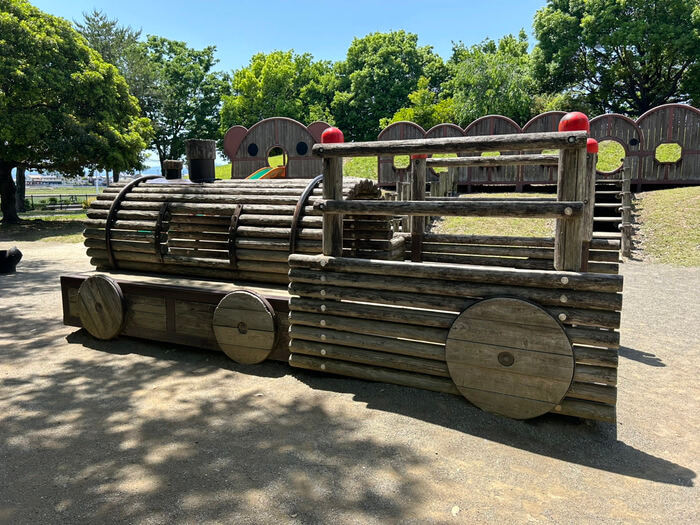 群馬県伊勢崎市馬見塚町1808-1 子供のもり公園 駐車場 遊び場 室内 一覧 クチコミ 評判 レビュー アスレチック 大きい