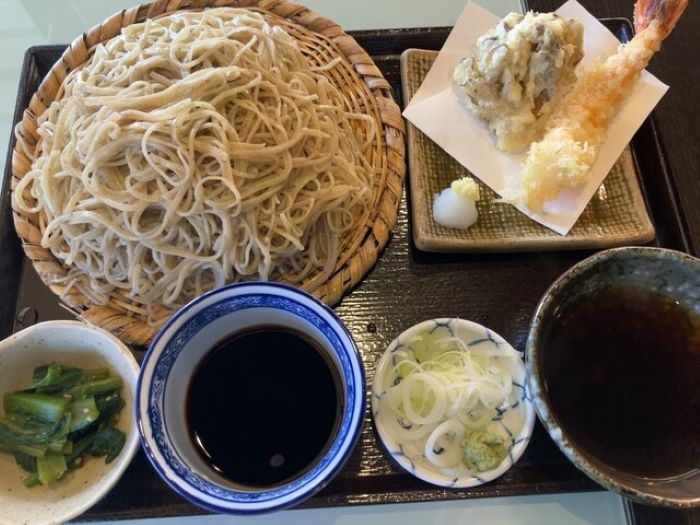 群馬県 蕎麦 デカ盛り