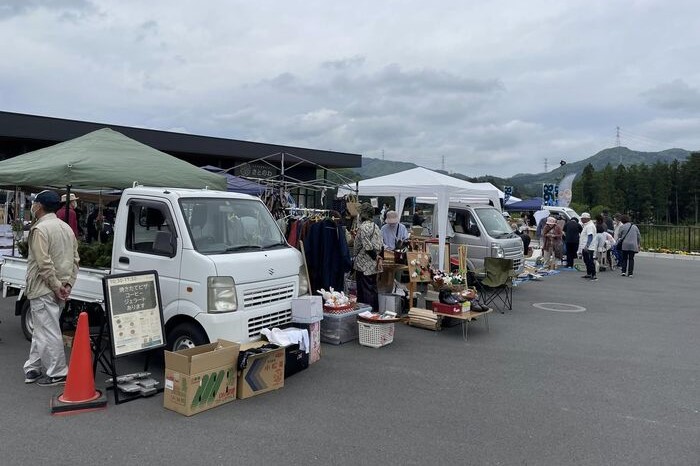 群馬県吾妻郡高山村中山2357-3 ちょっ蔵市 道の駅中山盆地 アクセス 行き方 駐車場 トイレ