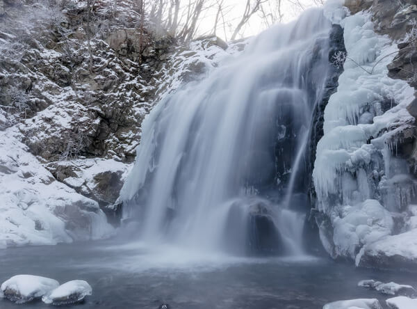 群馬 滝 氷瀑 氷柱