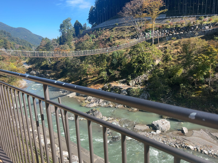 万葉大吊橋 群馬県多野郡神流町黒田742-1-1 道の駅万葉の里 アクセス 行き方 駐車場 トイレ