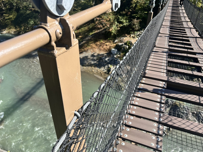 万葉大吊橋 群馬県多野郡神流町黒田742-1-1 道の駅万葉の里 アクセス 行き方 駐車場 トイレ